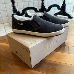 Grey size 7 Taos slip on tennis shoes